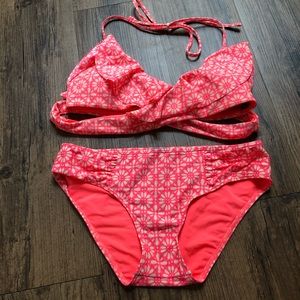 Aerie pink & white bikini